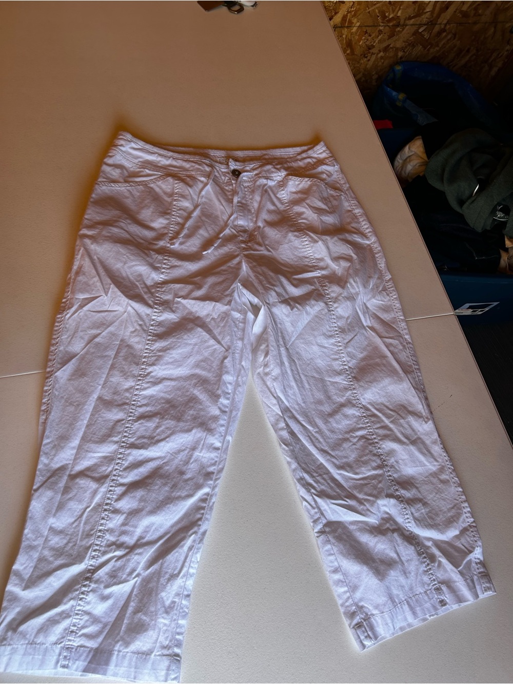 Women’s White Cropped Ankle Jeans - Classic Casual Fit